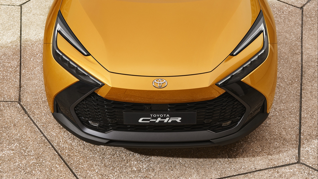 Toyota-C-HR-exterieur-bovenaanzicht-moterkap-oranje